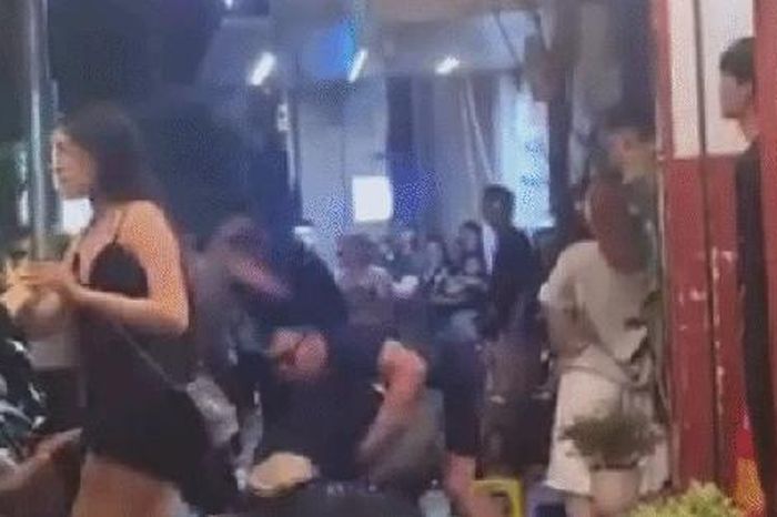 Vụ cô gái bị đánh gục trong đêm ở phố Huế: Tạm giữ hình sự nhóm đối tượng liên quan - Tạp chí Người Đưa Tin