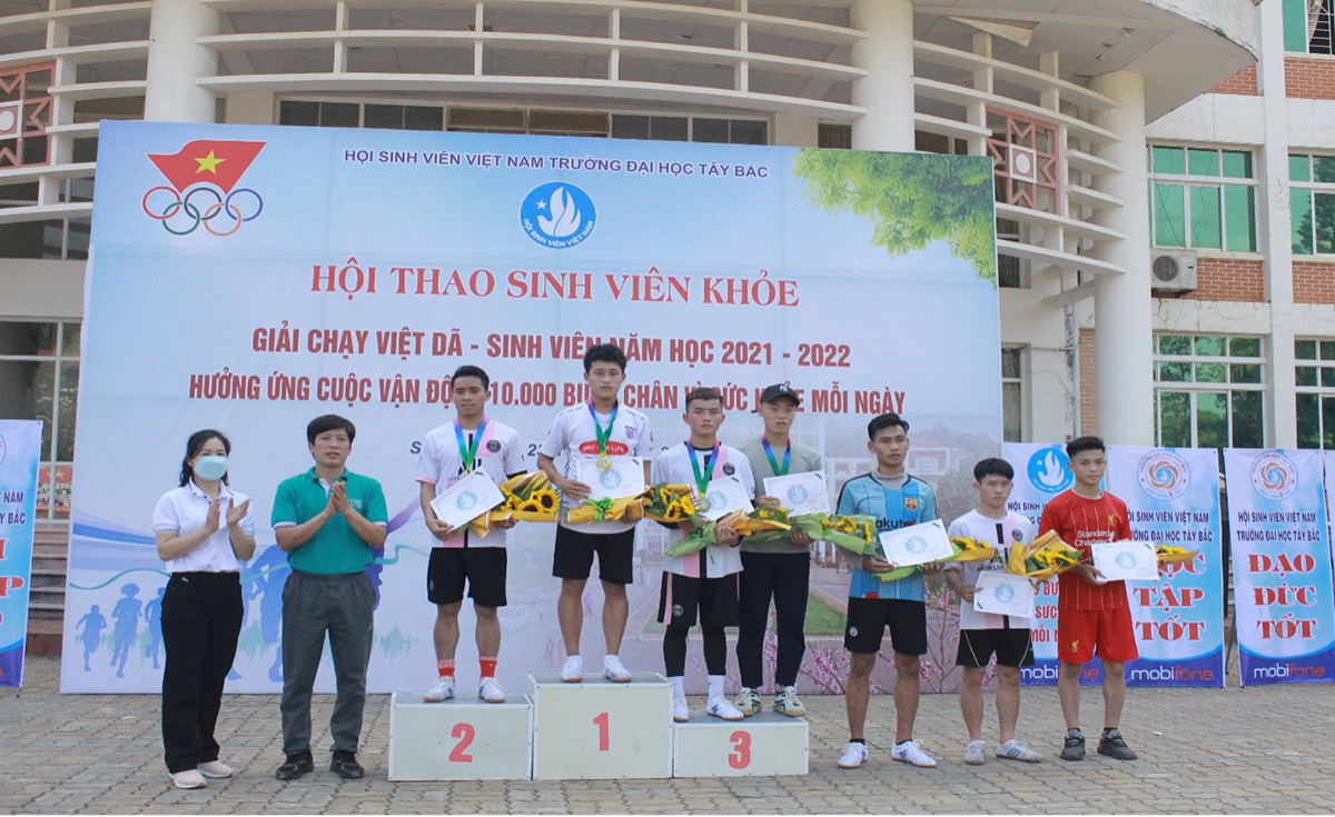 Hội Sinh viên Việt Nam Trường Đại học Tây Bắc tổ chức Hội thao “Sinh viên khỏe” -  Giải chạy việt dã sinh viên năm học 2021-2022