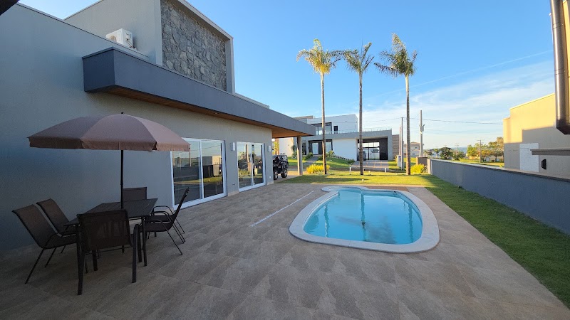 Foto 10 de A casa dos sonhos para viver a poucos passos da represa — moderna, completa e em localização privilegiada