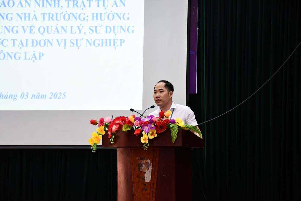 Trường Đại học Tây Bắc tổ chức Hội nghị tuyên truyền, phổ biến giáo dục Pháp luật cho sinh viên K65 năm học 2024-2025