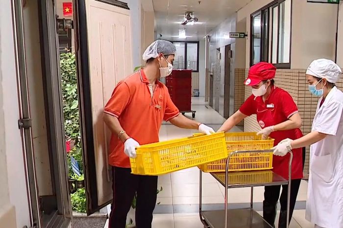 Hà Nội xây dựng, nhân rộng bếp ăn trường học an toàn - Đài Phát thanh và truyền hình Hà Nội
