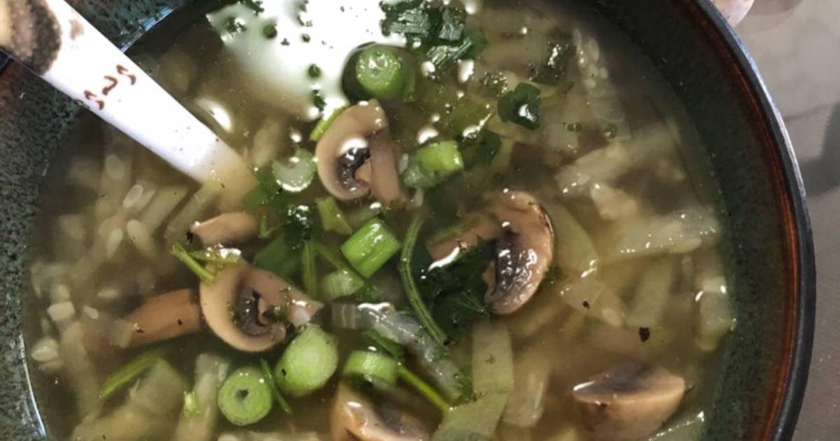 Canh bầu nấu nấm chay