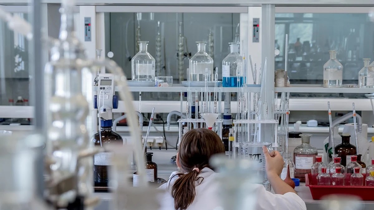 과학이라는 개념이 고대부터 현대까지 변화한 흐름