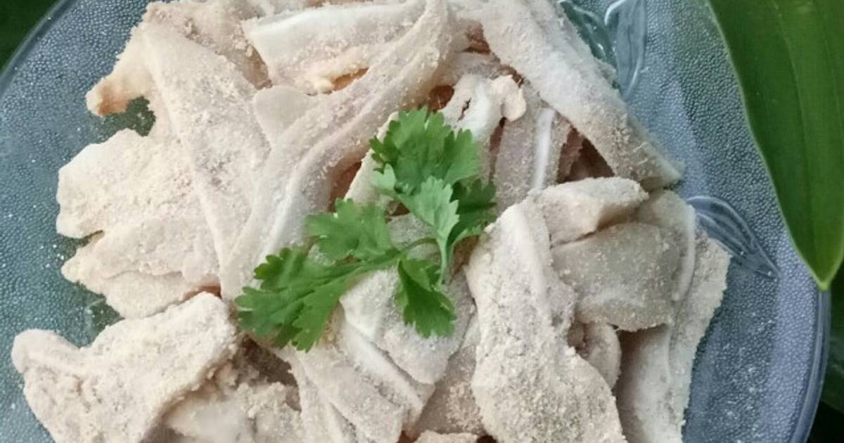 Tai heo trộn thính