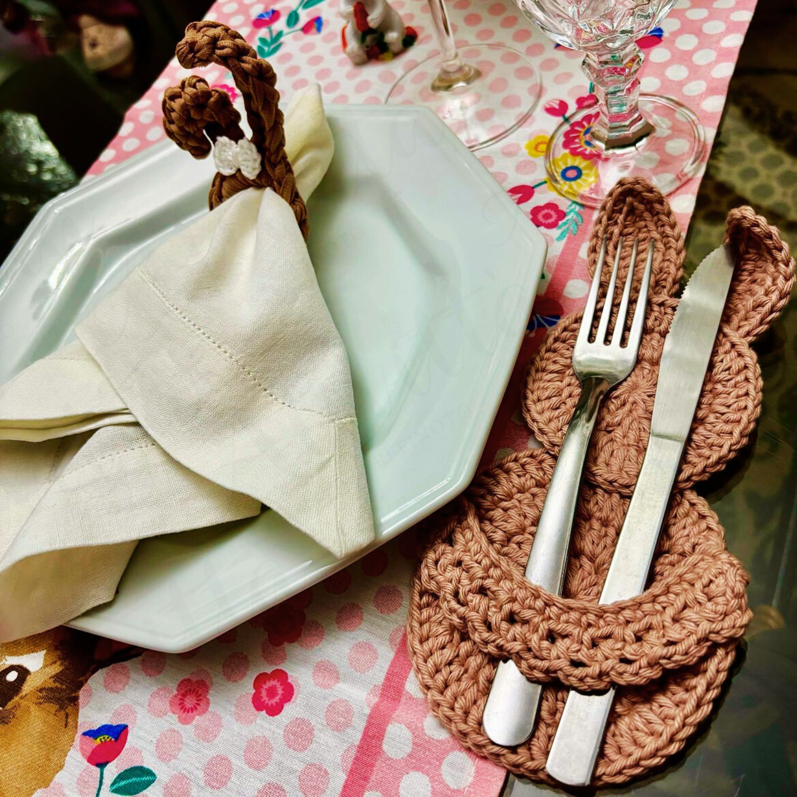 Porta-talheres em Crochê