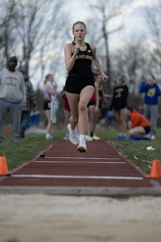 Photo from MS: Track & Field of Kate Turman