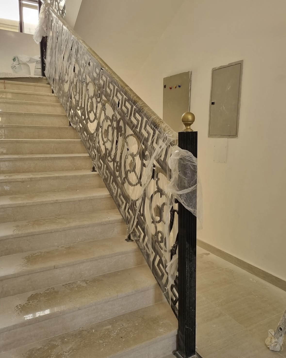 Indoor stair railing carpentry Fujairah — Al Taher Group
