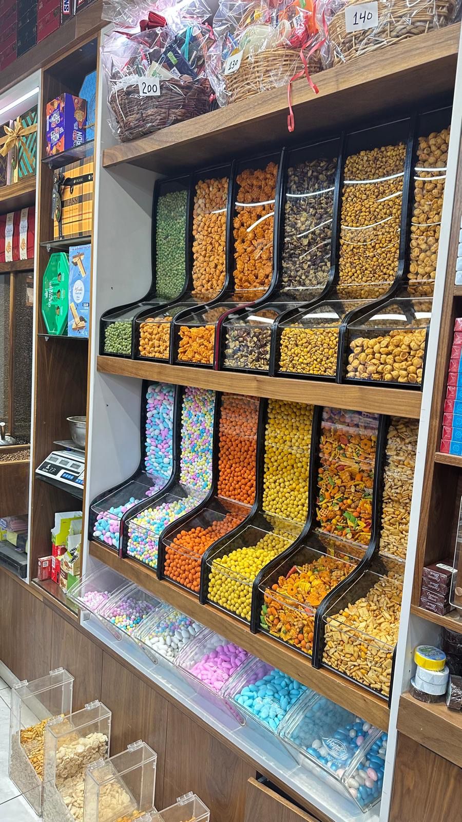 عمل واقعي