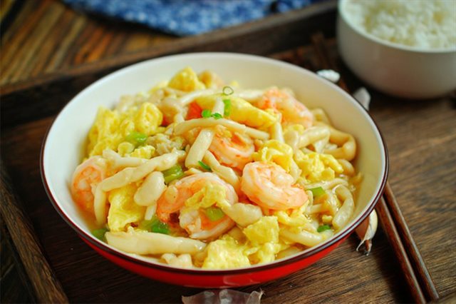 Trứng Xào Tôm Nấm Linh Chi Trắng