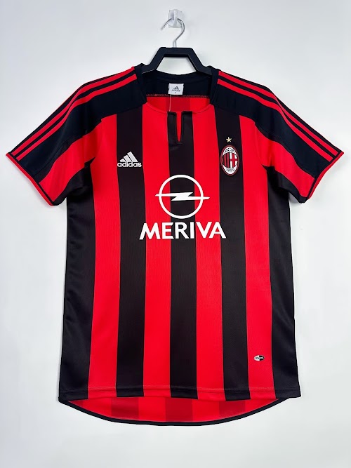 Equipación local del AC Milan 2003-04.jpeg