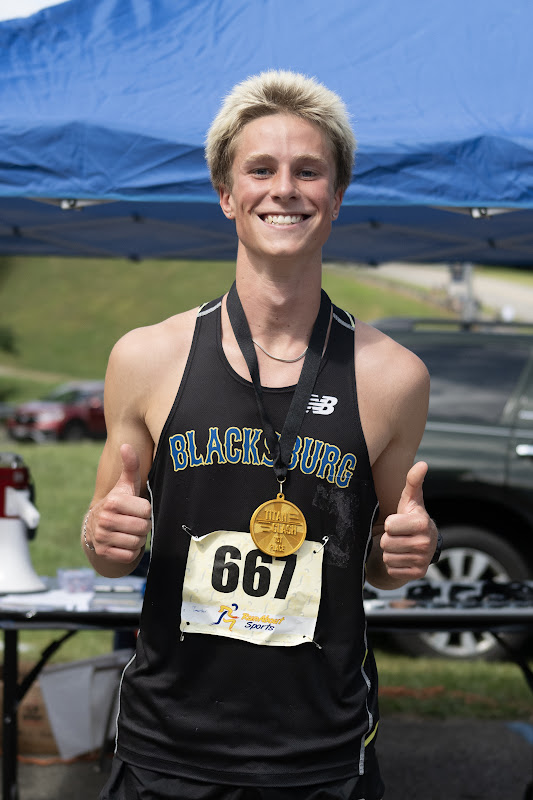 Photo from HS: Cross Country of Zander Krisch