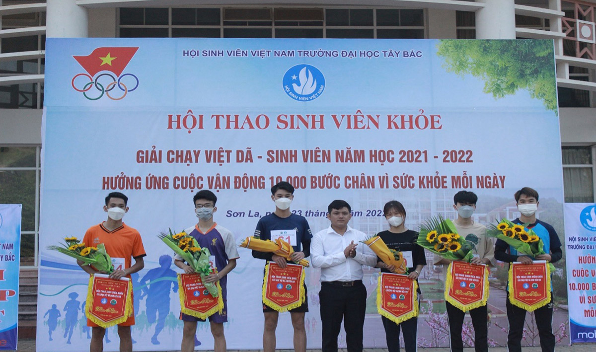 Hội Sinh viên Việt Nam Trường Đại học Tây Bắc tổ chức Hội thao “Sinh viên khỏe” -  Giải chạy việt dã sinh viên năm học 2021-2022