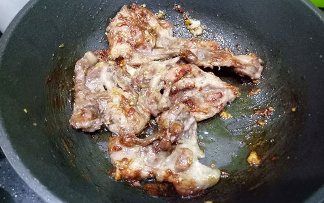 Thịt Thăn Heo Rim Mặn Ngọt