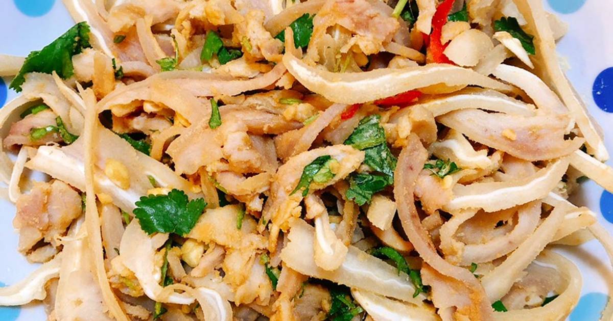 Tai lợn trộn thính