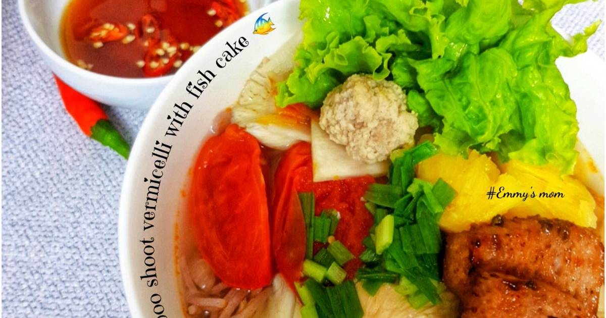 Bún măng chua chả cá 🍜