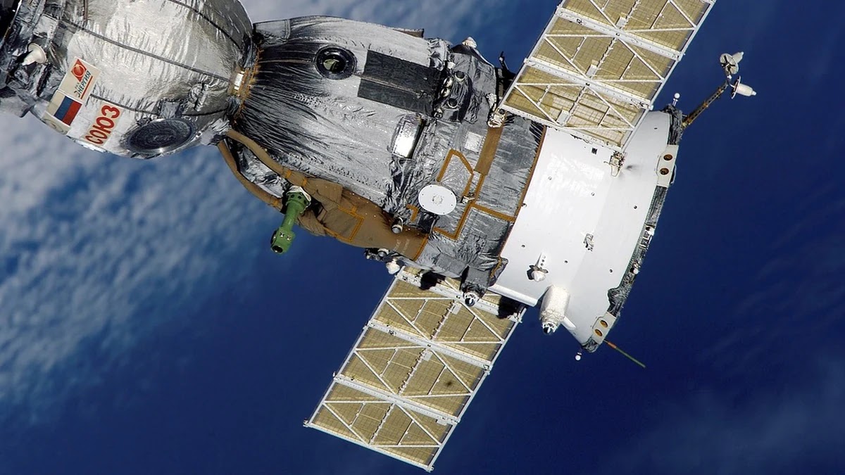 아르테미스 2호 달 근접 자유 귀환 궤도