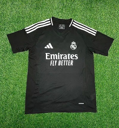 25-26 Real Madrid Edición Especial Negro.jpeg