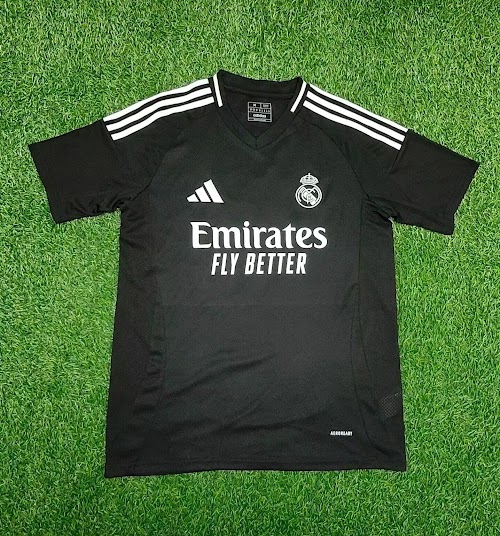 25-26 Real Madrid Edición Especial Negro.jpeg