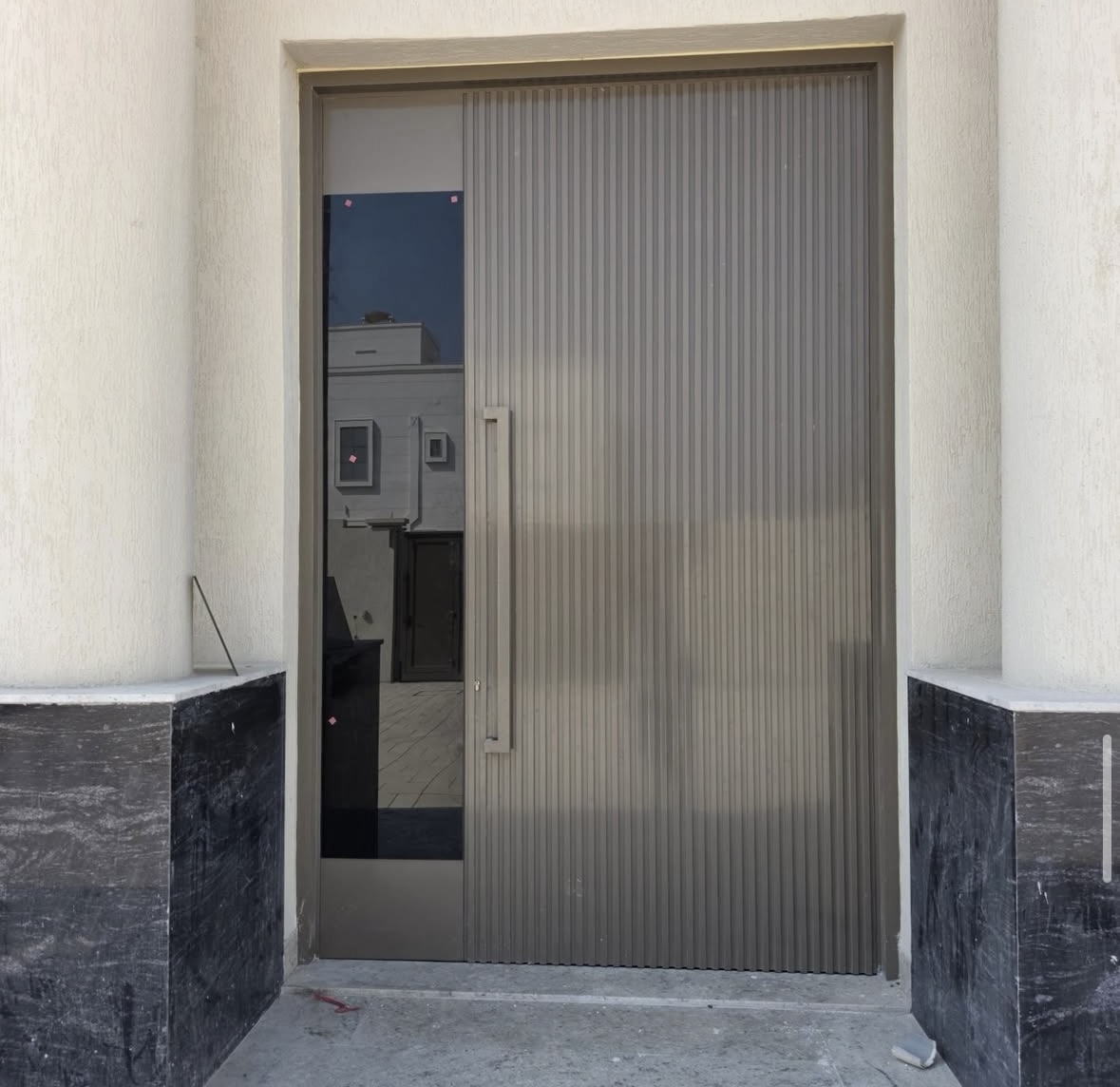 Ornamental metal door powder coating Fujairah — Al Taher
