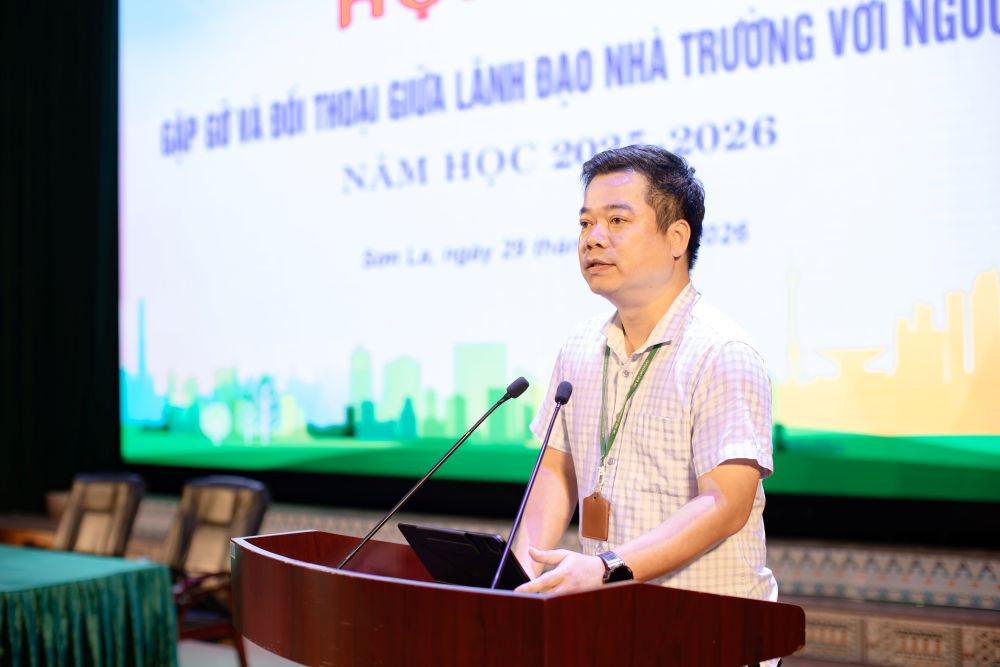 Hội nghị gặp gỡ đối thoại giữa Lãnh đạo Nhà trường với người học năm học 2025-2026