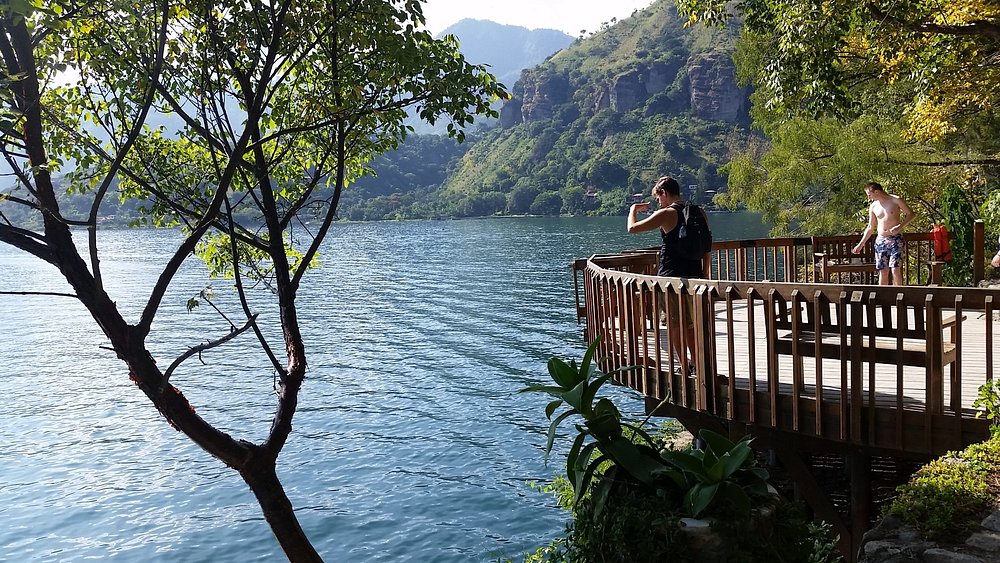 Trampolín del Cerro Tzankujil, San Marcos La Laguna