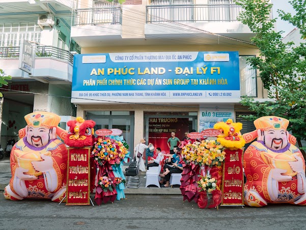 Loading..