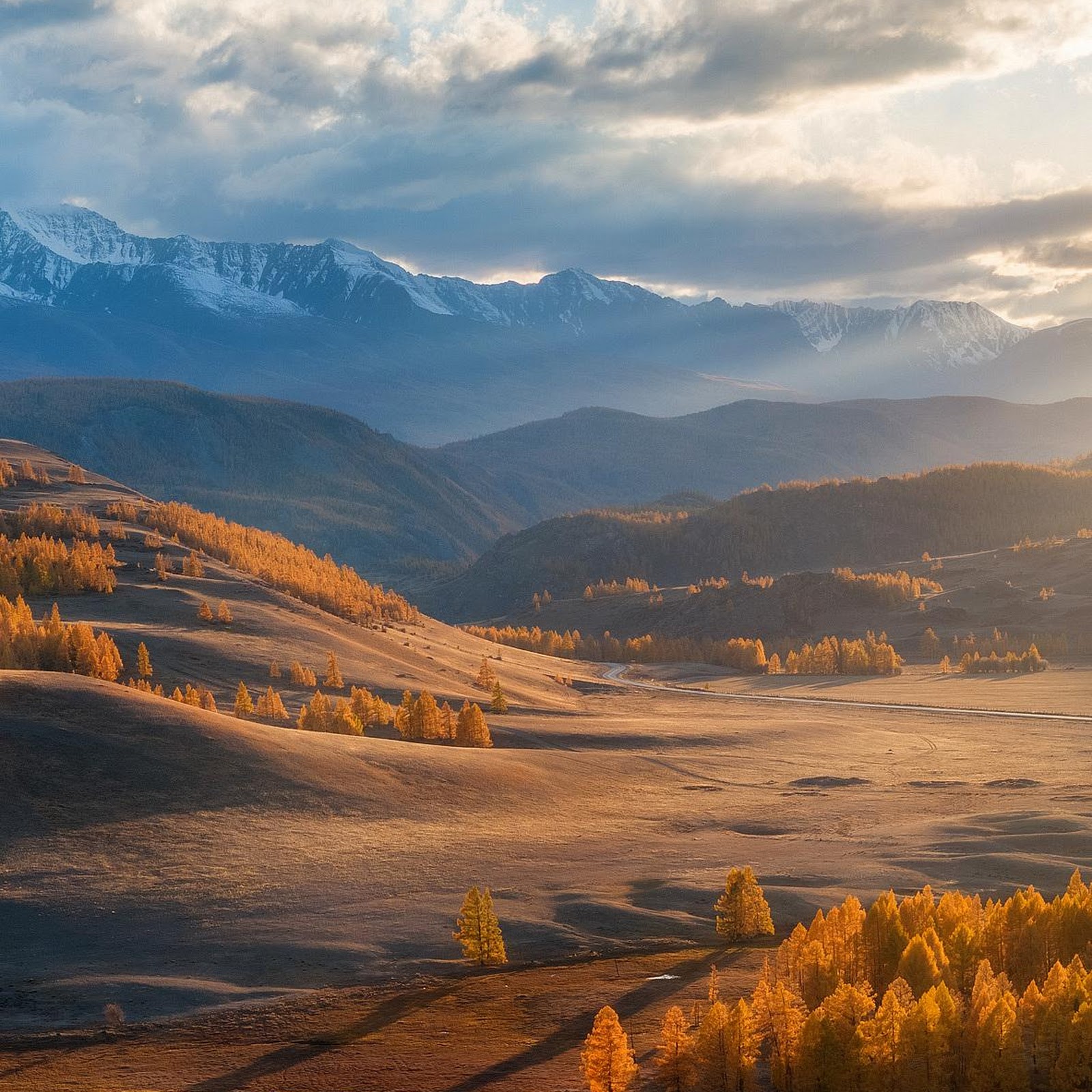 Download Golden Autumn Valley Landscape Full HD iPhone