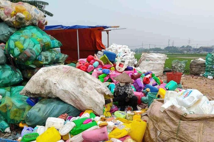 Từ 25/5: Doanh nghiệp phải tham gia tái chế hoặc nộp phí môi trường - Báo Tri thức &amp; Cuộc sống