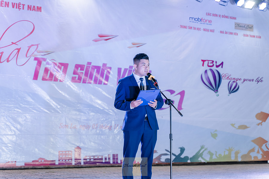 Chương trình "Chào tân sinh viên K61"