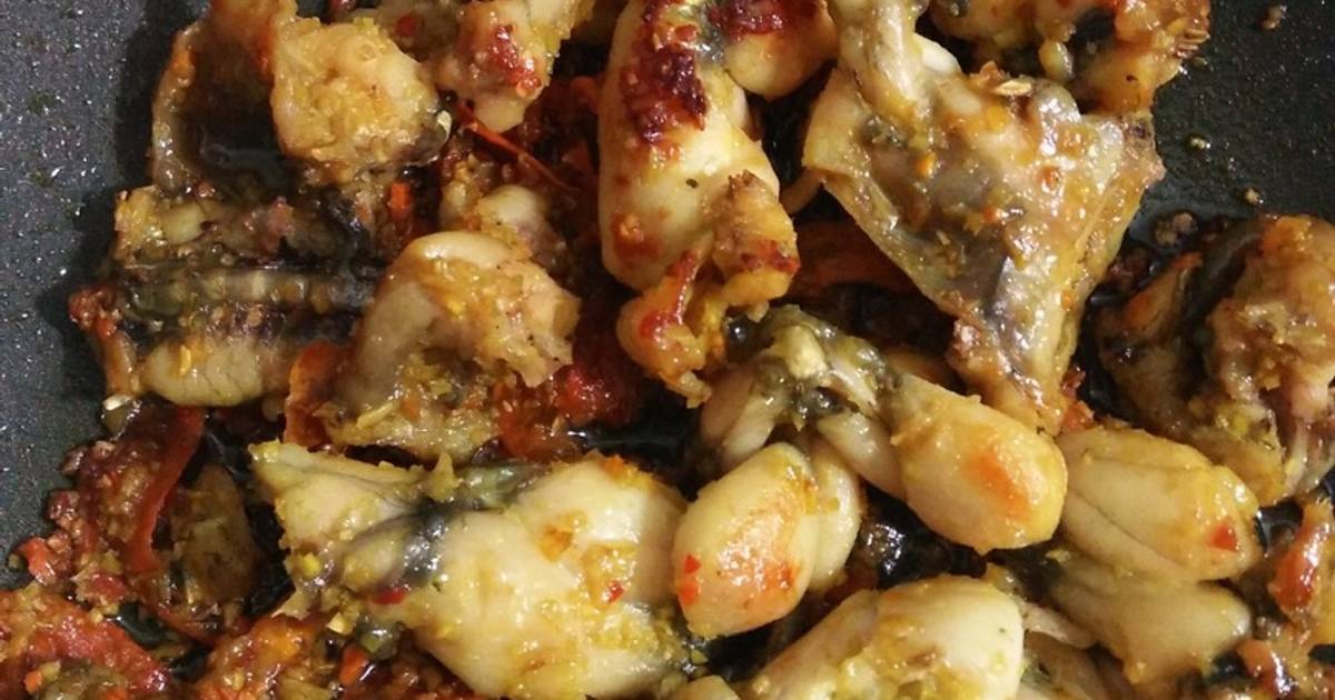 Ếch xào sả nghệ -canh chua   Bông súng
