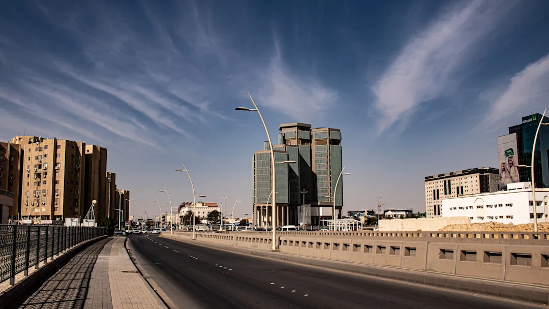 توسع سوق المشاريع الإنشائية والعقارية السعودي