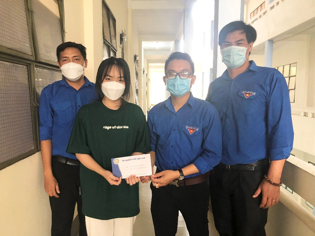 Đây là một trong nhiều hoạt động mang ý nghĩa nhân văn vô cùng sâu sắc của Nhà trường nhằm phát huy truyền thống văn hóa tốt đẹp của dân tộc, thể hiện tinh thần tương thân tương ái và khẳng định những giá trị đạo đức cao cả của dân tộc