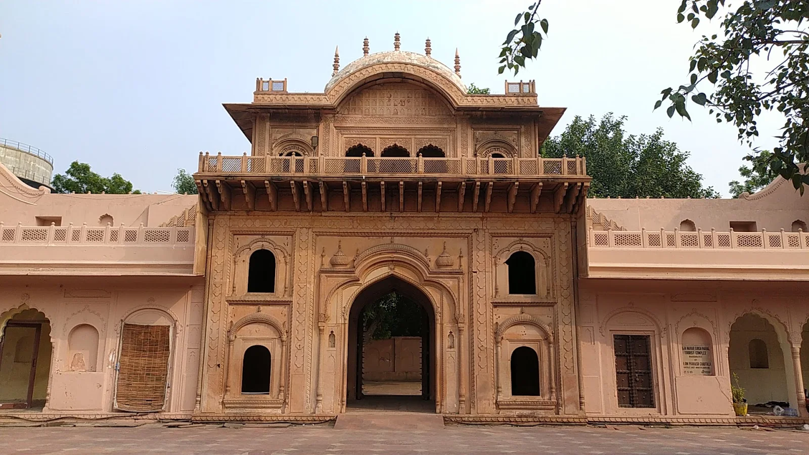 Raja Nahar Singh Fort
