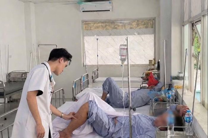 Bác sĩ mách cách nhận biết sớm tổn thương thận cấp - Báo Tri thức &amp; Cuộc sống