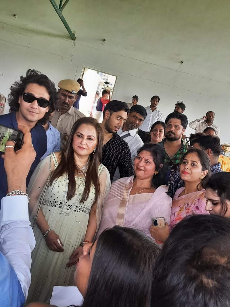 Event Hosting & Anchoring