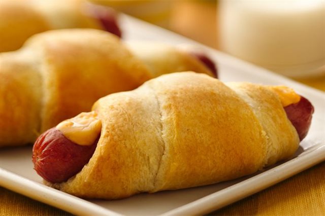 Bánh Xúc Xích Phô Mai Nướng