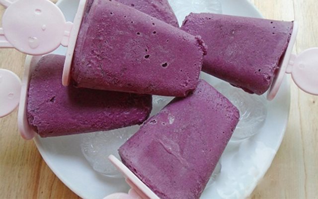 Kem Que Sữa Chua Dâu Tằm