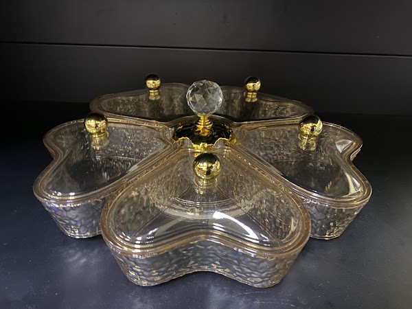 Diamond gold beads love fruit plate with transparent lid