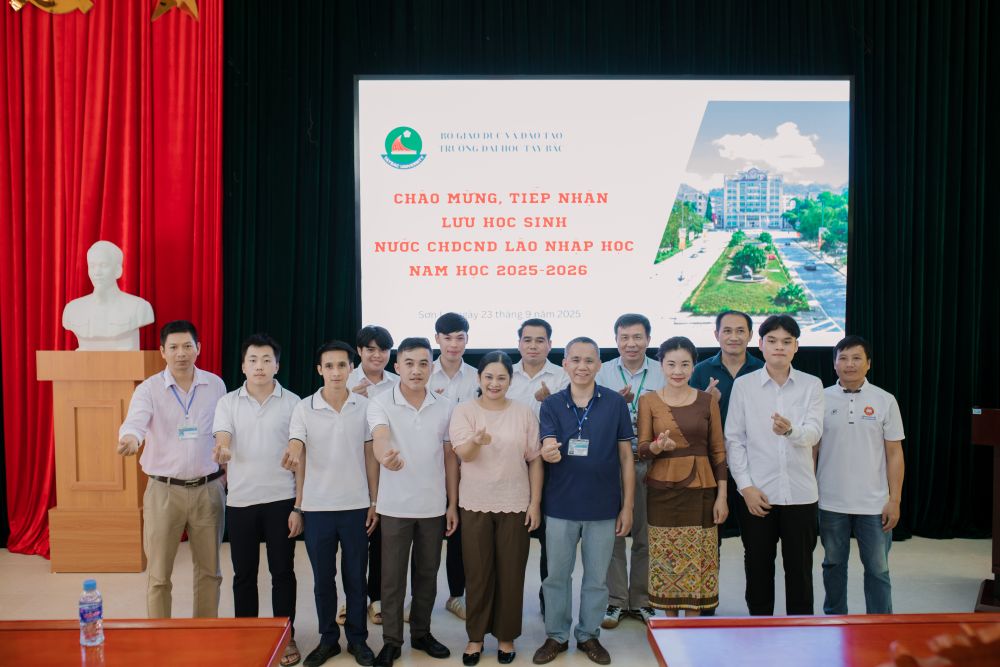 Trường Đại học Tây Bắc tiếp nhận Lưu học sinh Lào nhập học đợt 1 năm học 2025-2026