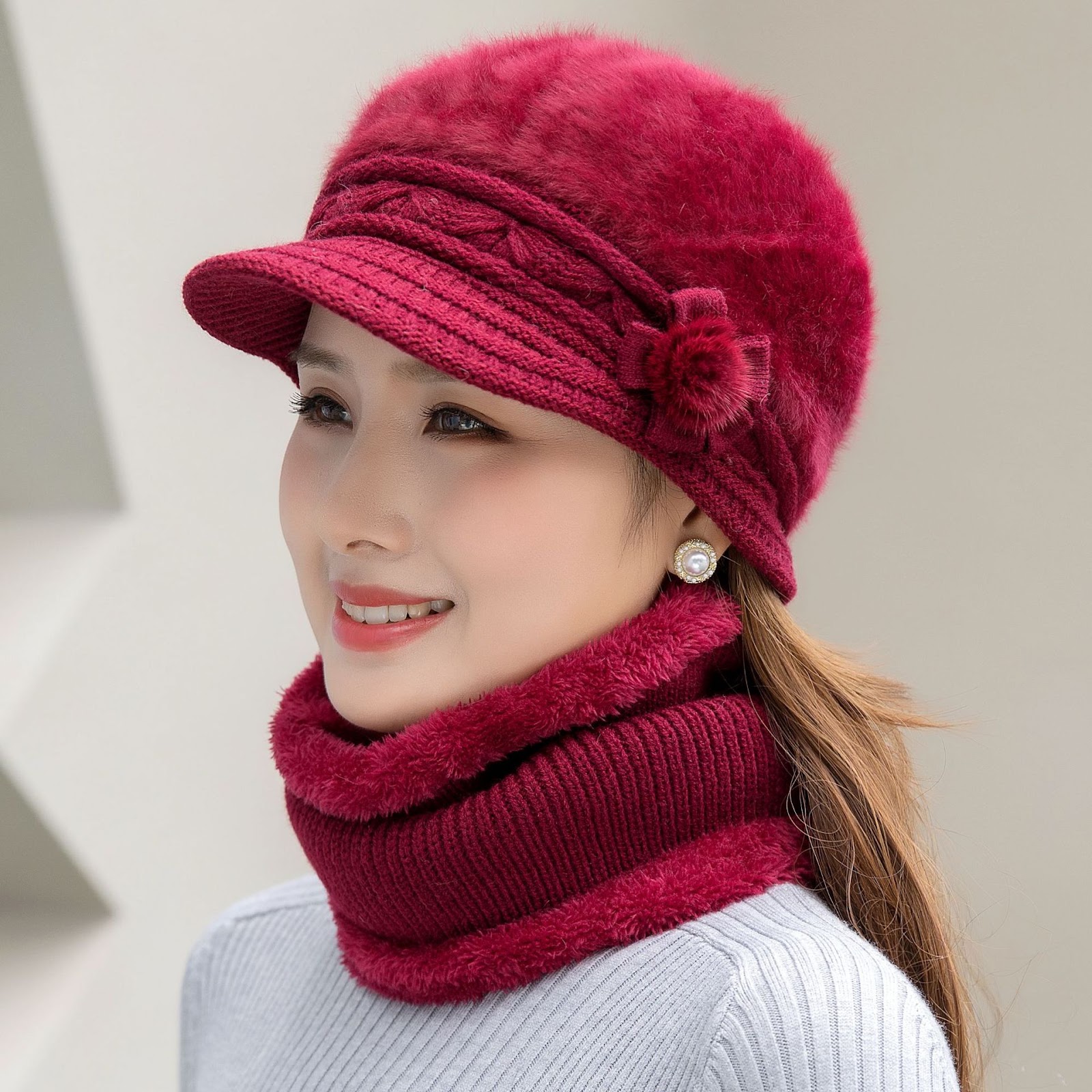 Knitted hat and scarf set, warm