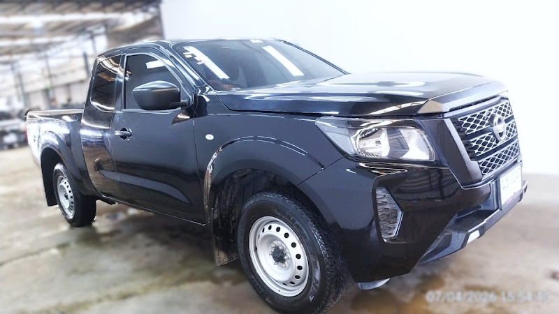 NISSAN NAVARA