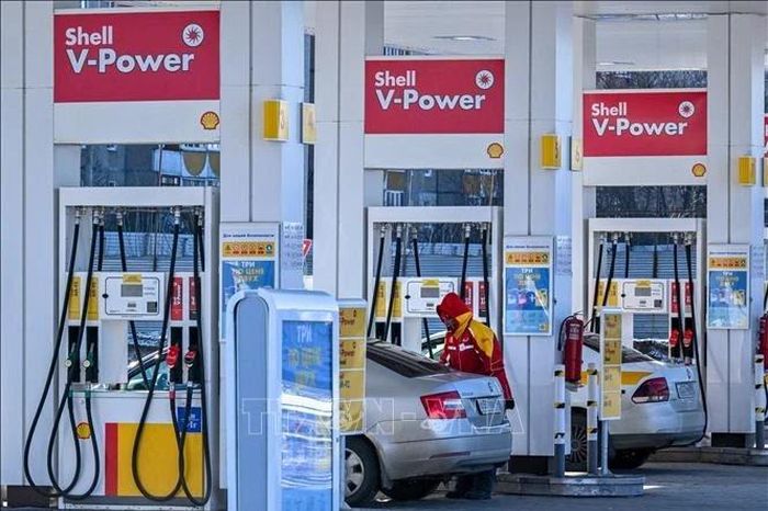 Nga gia hạn lệnh cấm xuất khẩu xăng đến hết tháng 7 - Báo Tri thức &amp; Cuộc sống