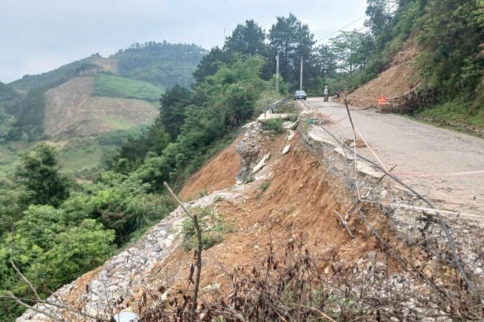 Cần sớm đẩy nhanh tiến độ công trình khắc phục hậu quả thiên tai tại xã Tân Đoàn - Báo Lạng Sơn