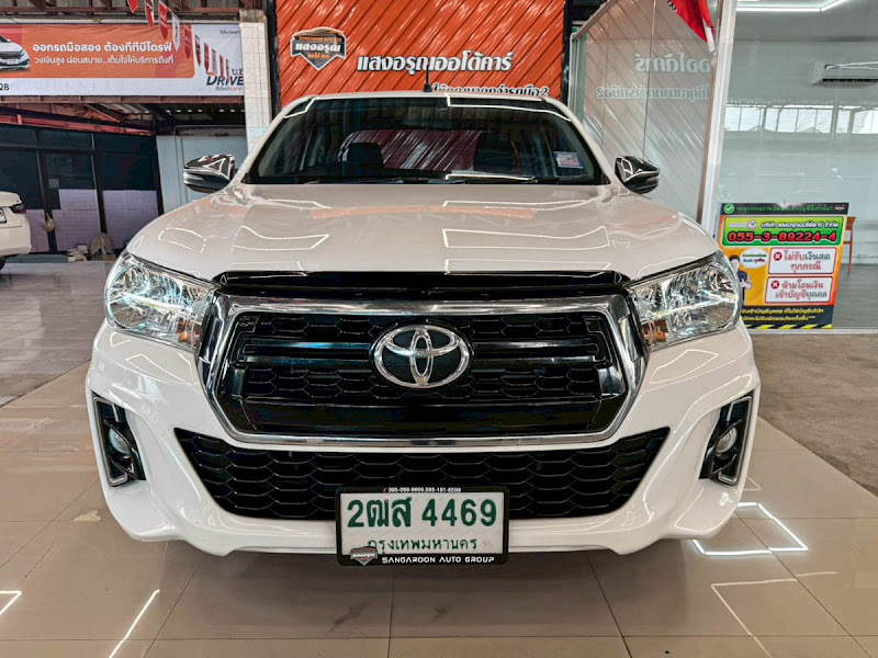 TOYOTA HILUX REVO
