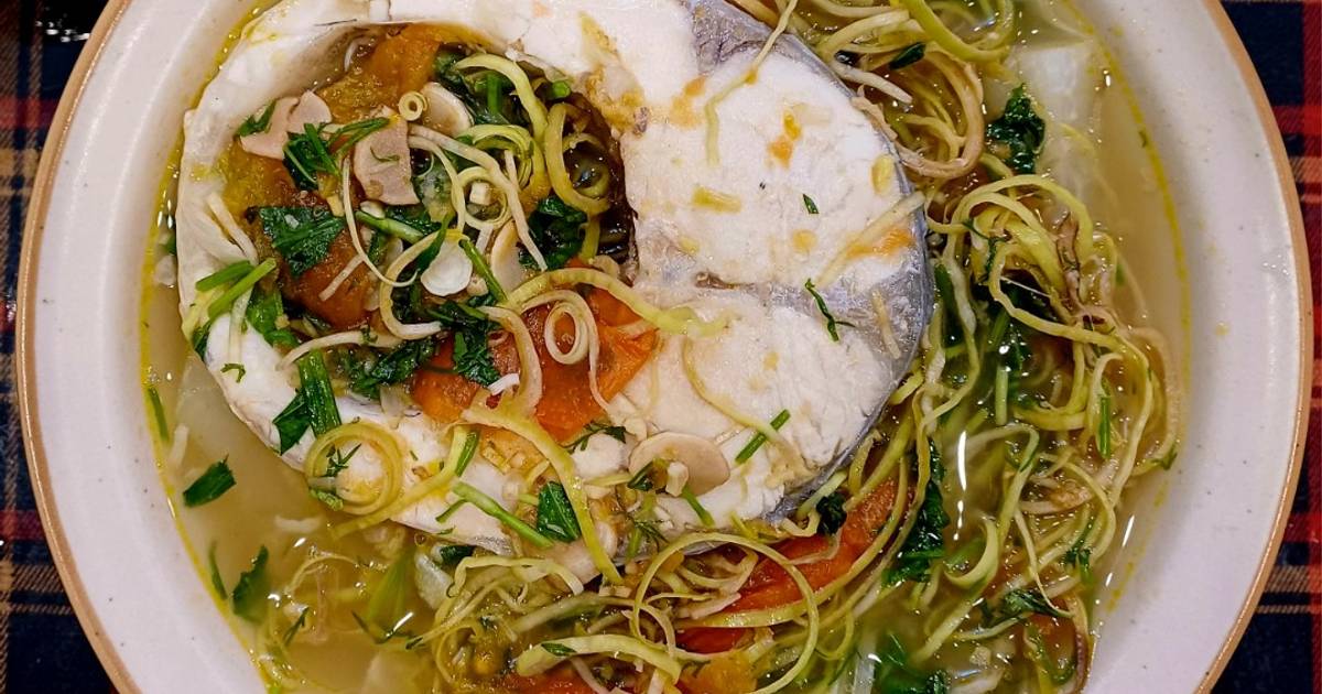 Canh cá chua hoa chuối, su hào