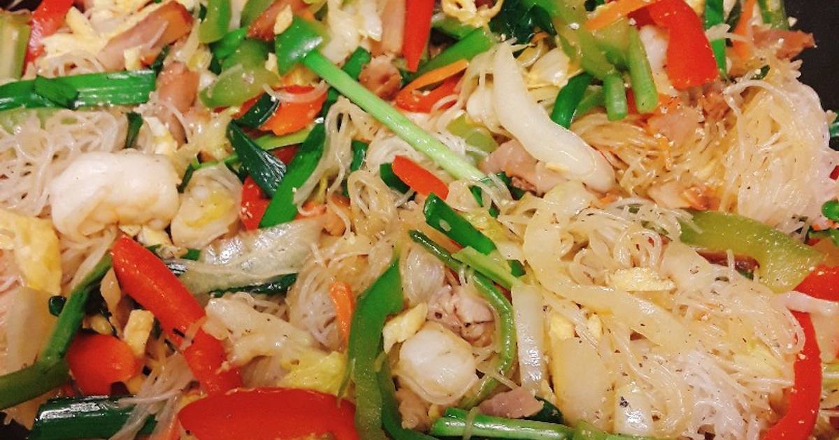 Bún gạo xào thập cẩm