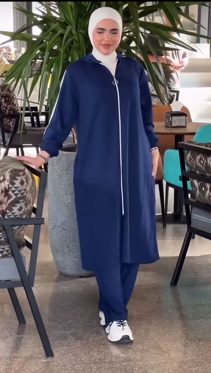 أونسومبل طويل بالقب