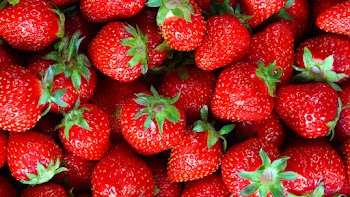 Strawberry Wallpaper