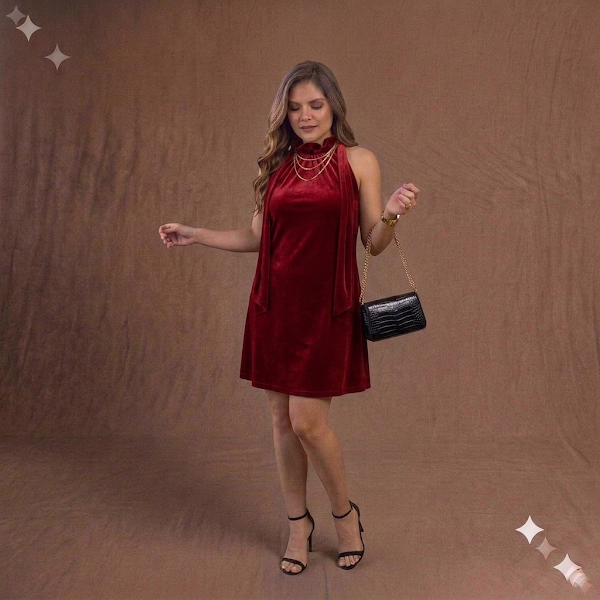 Vestido Corto en Gamuza Borgoña