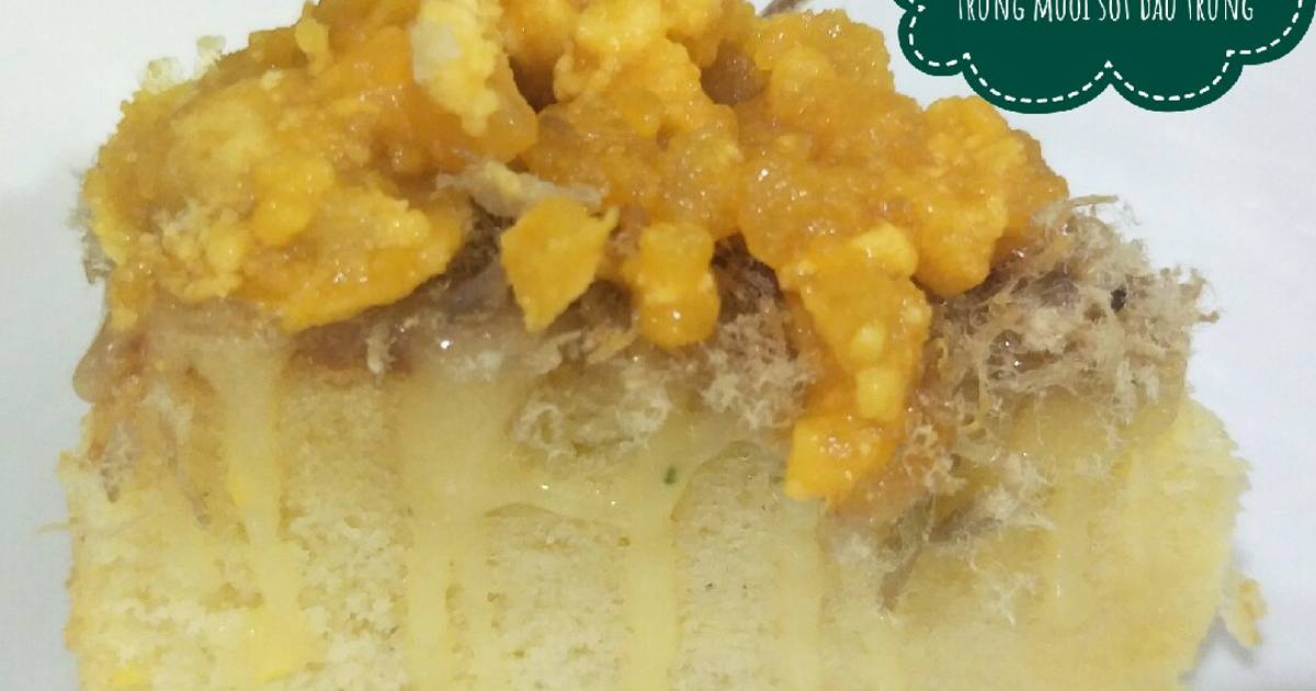 Bánh bông lan chà bông trứng muối sốt dầu trứng